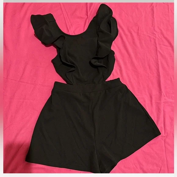Black Romper Small Petite Shein Cut Outs Open Back Ruffle Sleeve Jumpsuit Shorts - Picture 3 of 5